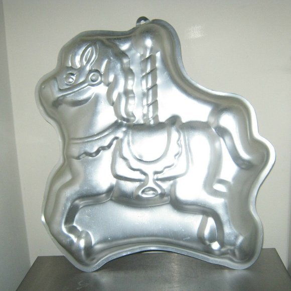 Wilton Cake Pan: Carousel Horse (2105-6507, 1990) - Picture 3 of 3